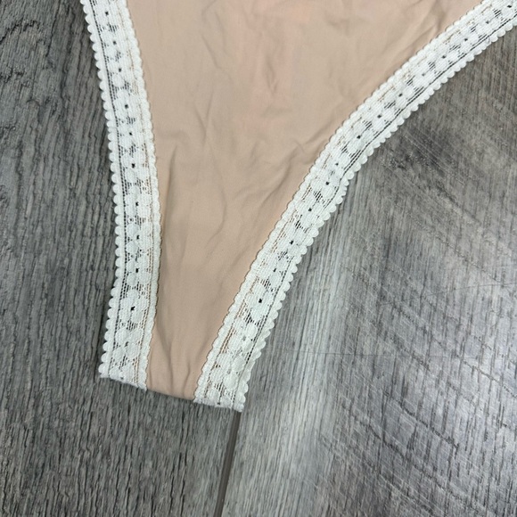 Aerie Tan Lace High Leg Thong - Picture 4 of 9